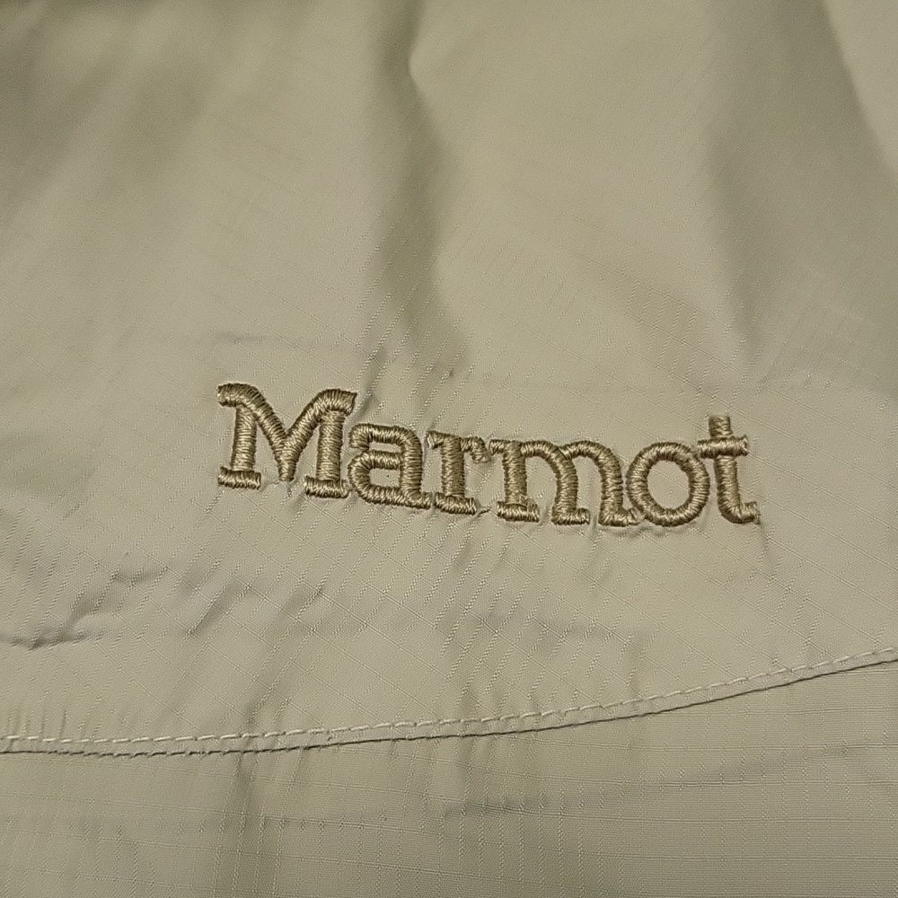 MARMOT LIGHT WEIGHT RAIN JACKET, Size S/P - Picture 2 of 7